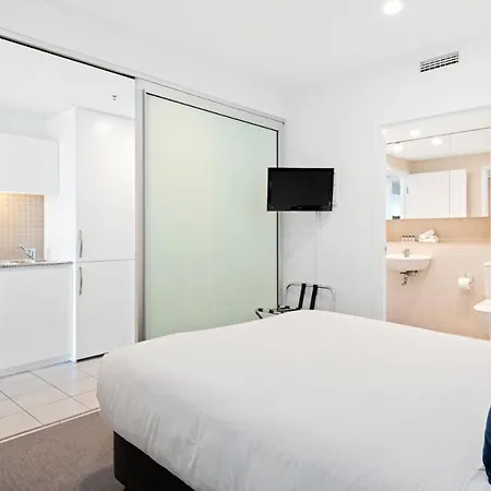 Belle Escapes - Sunset Views At The Bay Apartment Glenelg Exterior photo