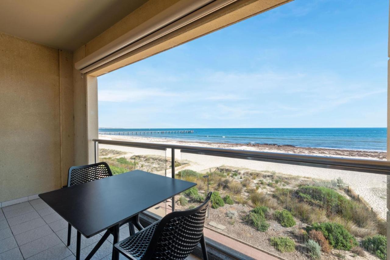 Belle Escapes - Sunset Views At The Bay *